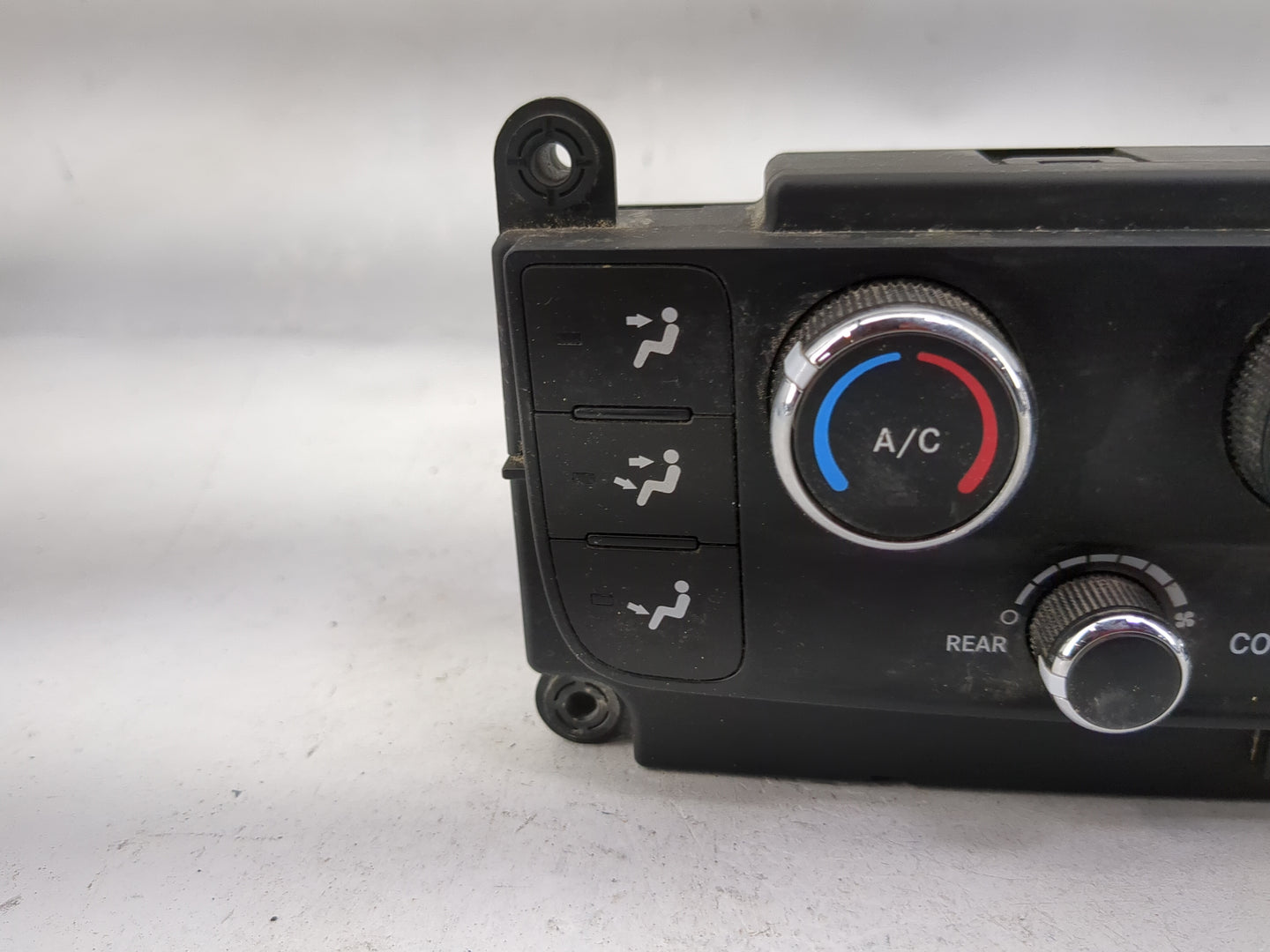 2016 Dodge Caravan Climate Control Module Temperature AC/Heater Replacement P/N:P55111240AJ Fits OEM Used Auto Parts - Oemus