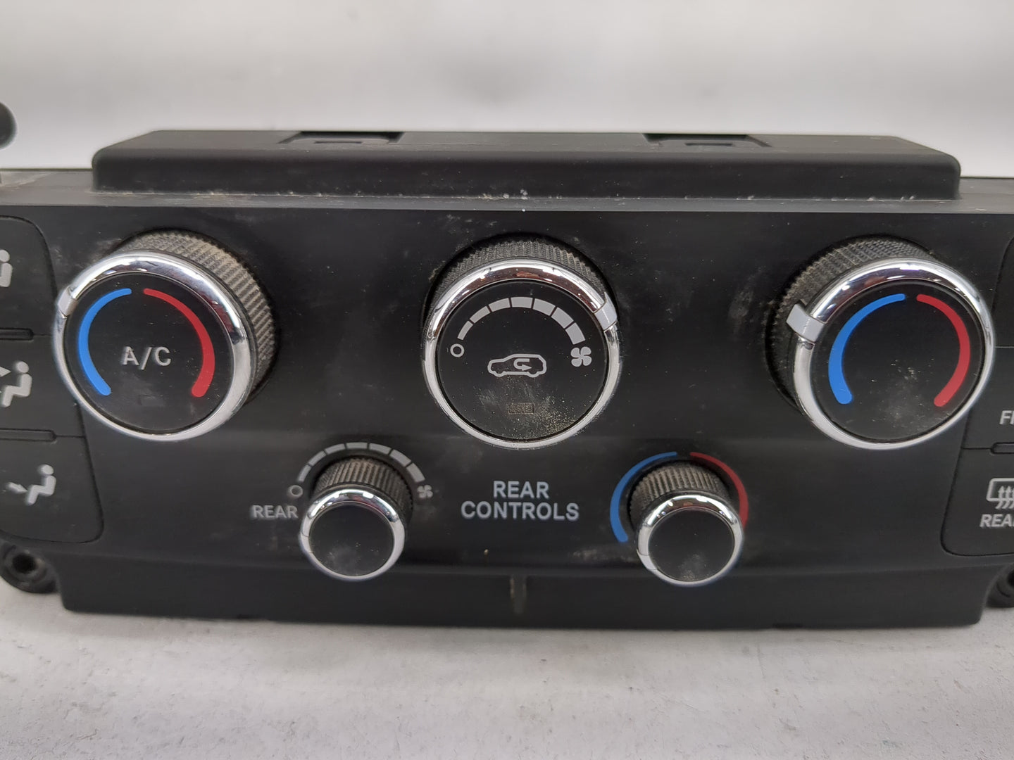 2016 Dodge Caravan Climate Control Module Temperature AC/Heater Replacement P/N:P55111240AJ Fits OEM Used Auto Parts - Oemus