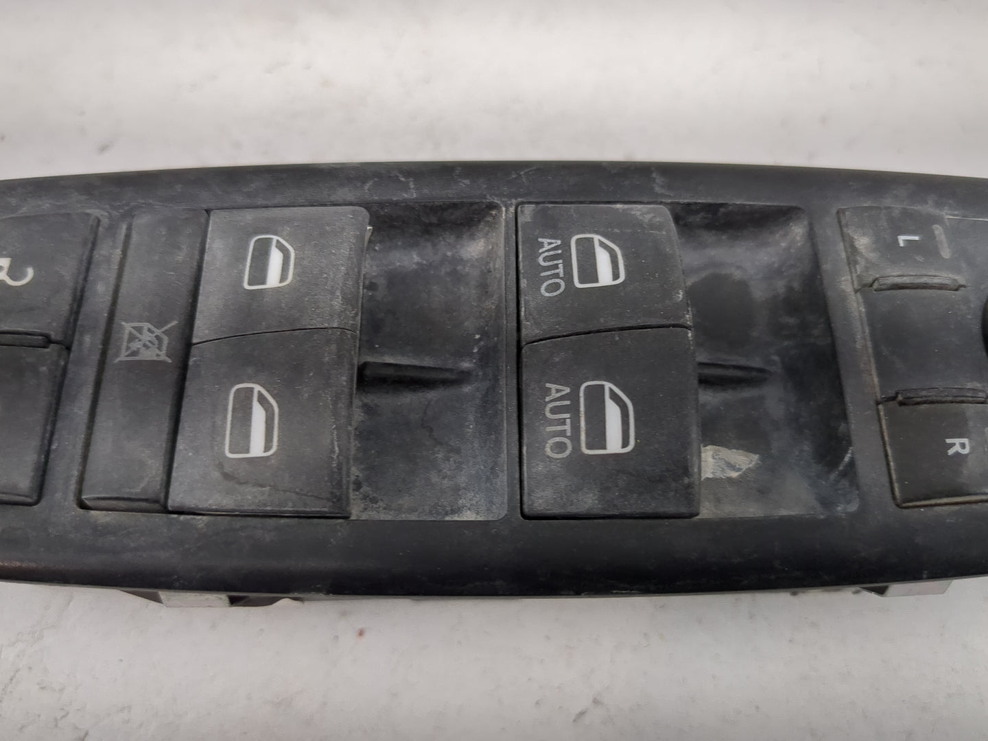 2016 Dodge Caravan Master Power Window Switch Replacement Driver Side Left P/N:68298866AA 10136326 Fits OEM Used Auto Parts 