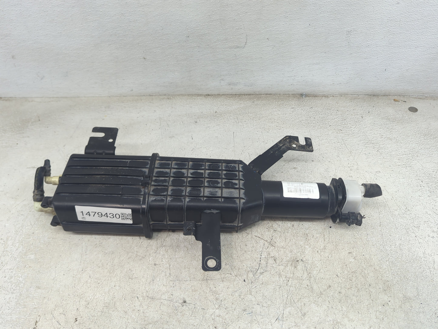 2016 Dodge Caravan Fuel Vapor Charcoal Canister 1479430 - Oemusedautoparts1.com