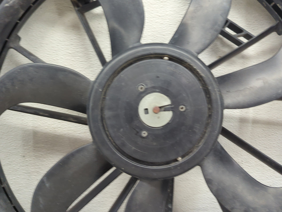2016 Dodge Caravan Electric Radiator Cooling Fan Motor Assembly P/N:05005144AN T144AN31051318 Fits OEM Used Auto Parts - Oem