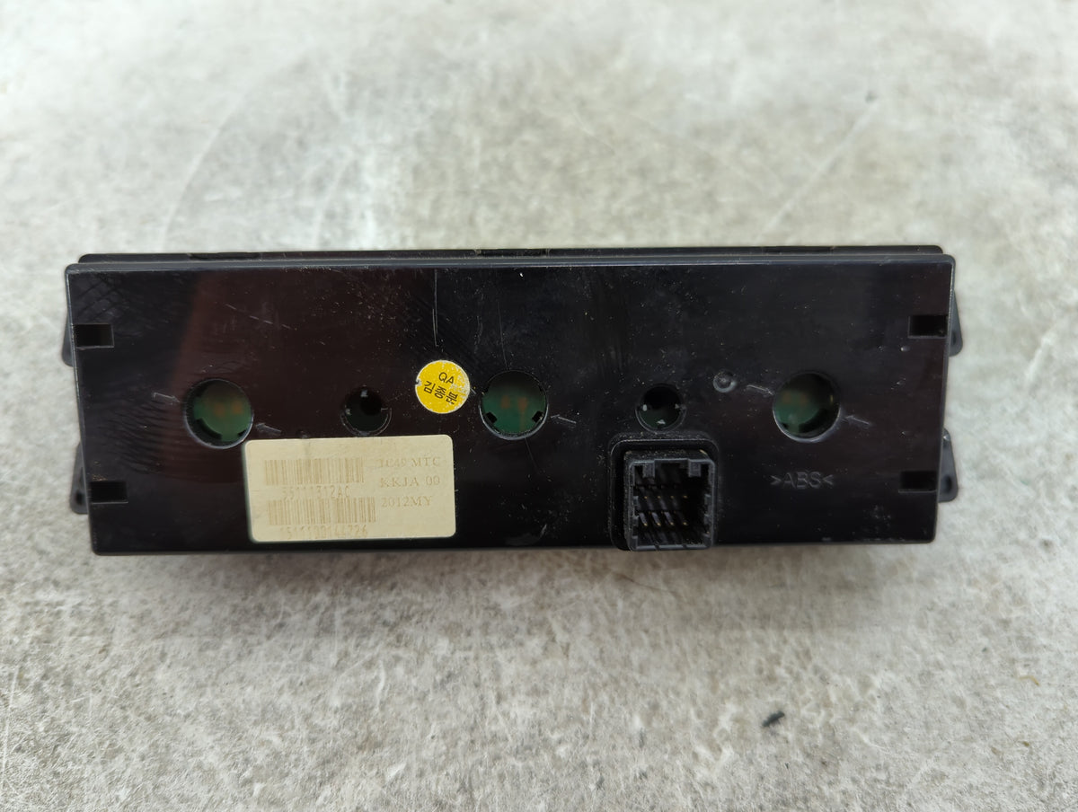 2016 Dodge Caravan Climate Control Module Temperature AC/Heater Replacement P/N:55111312AC 1511100144726 Fits OEM Used Auto 