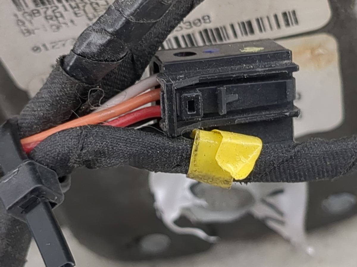 2016 Dodge Caravan Passenger Side View Mirror - Right Door Mirror OEM Used - Oemusedautoparts1.com