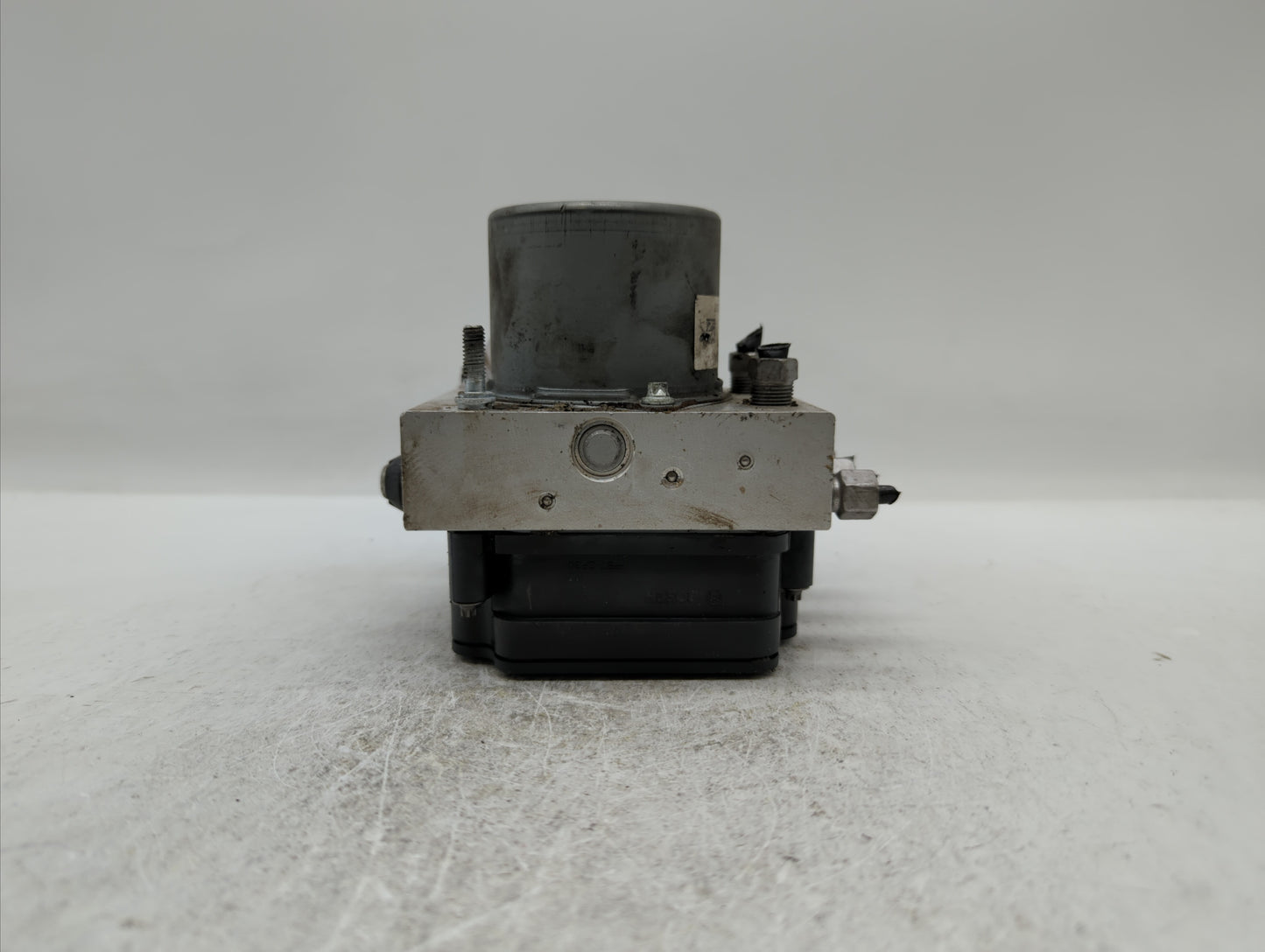 2016 Dodge Caravan ABS Pump Control Module Replacement P/N:68183803AC P68183803AC, 68443867AA Fits Fits 2015 2017 2018 OEM U