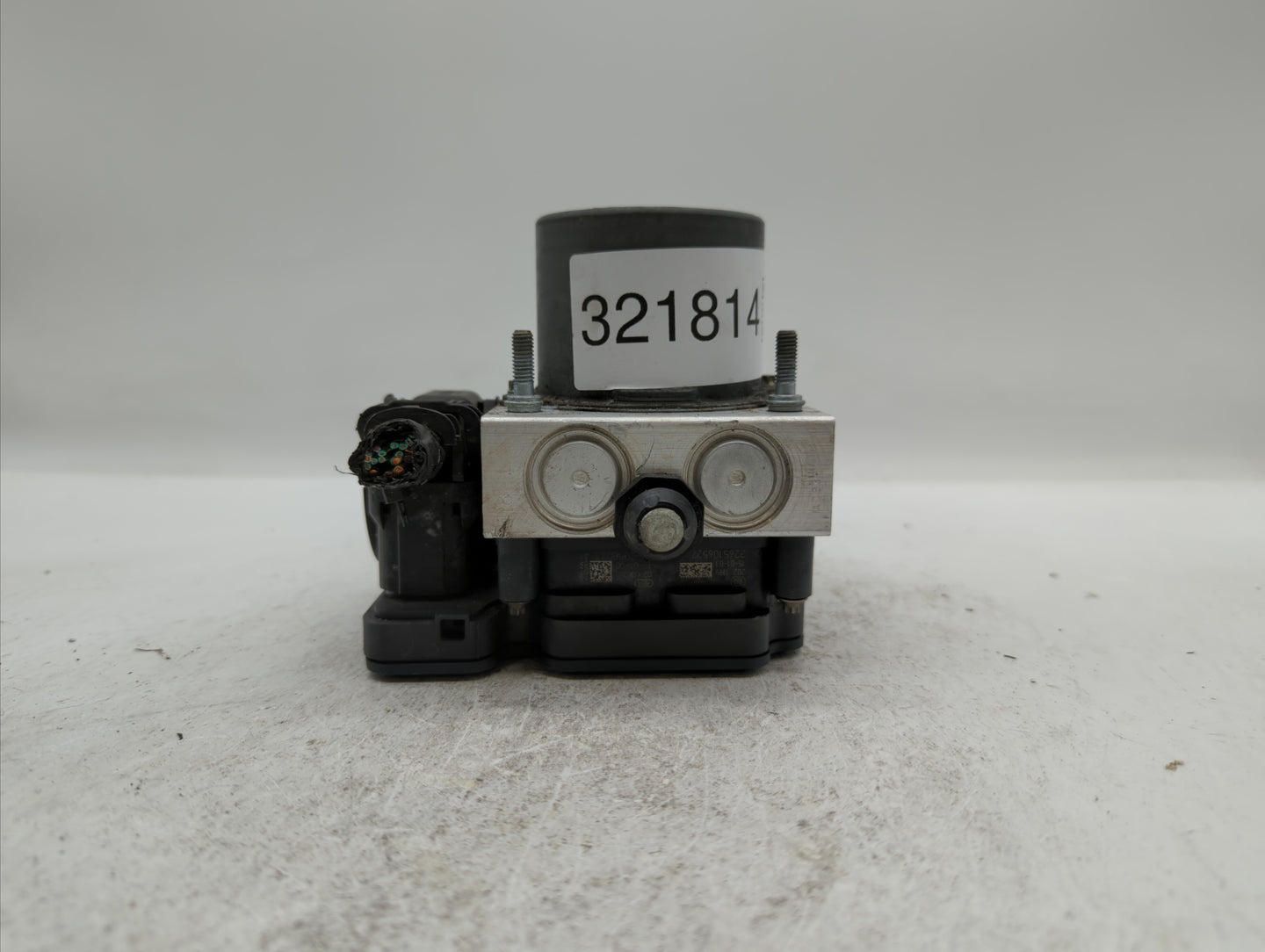 2016 Dodge Caravan ABS Pump Control Module Replacement P/N:68183803AC P68183803AC, 68443867AA Fits Fits 2015 2017 2018 OEM U