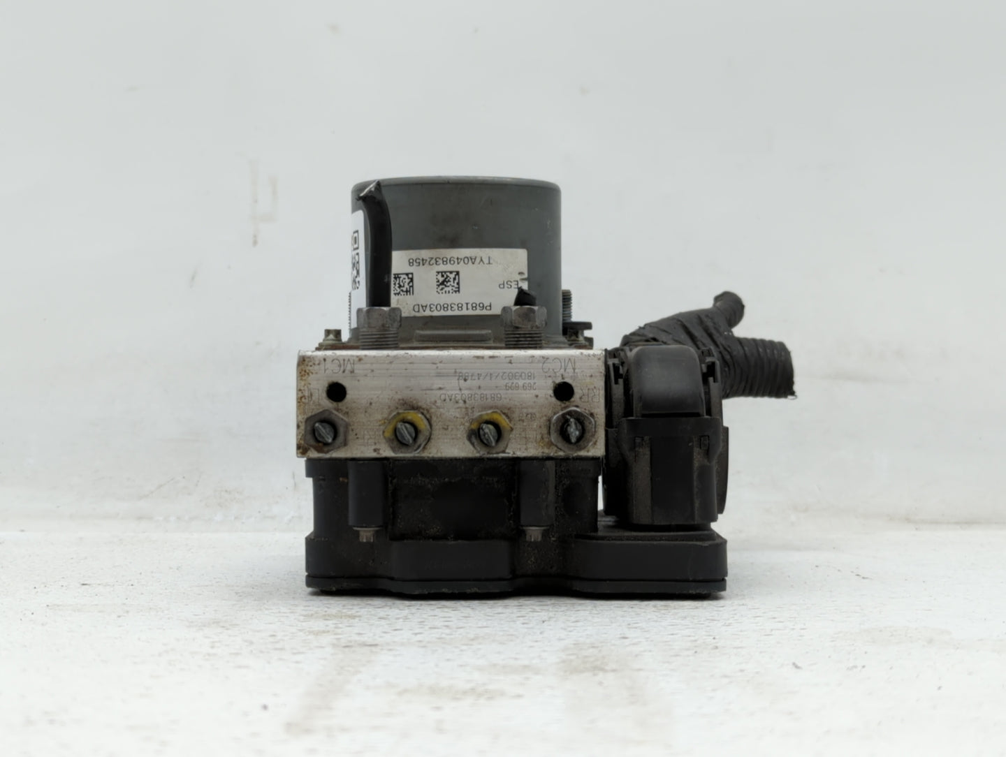 2016 Dodge Caravan ABS Pump Control Module Replacement P/N:P68183803AD 68183803AD Fits Fits 2015 2017 2018 OEM Used Auto Par