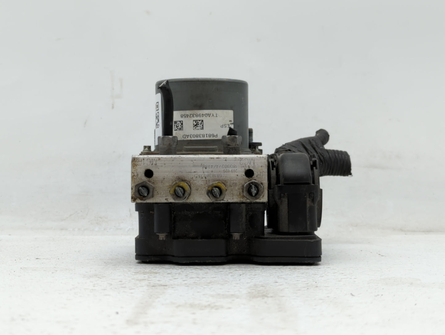 2016 Dodge Caravan ABS Pump Control Module Replacement P/N:P68183803AD 68183803AD Fits Fits 2015 2017 2018 OEM Used Auto Par