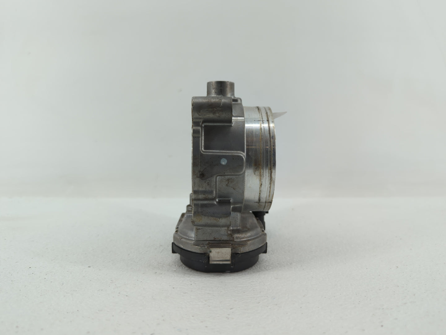 2016 Dodge Caravan Throttle Body P/N:05184349AE 05184349AD, 05184349AC Fits Fits 2011 2012 2013 2014 2015 2017 2018 2019 OEM