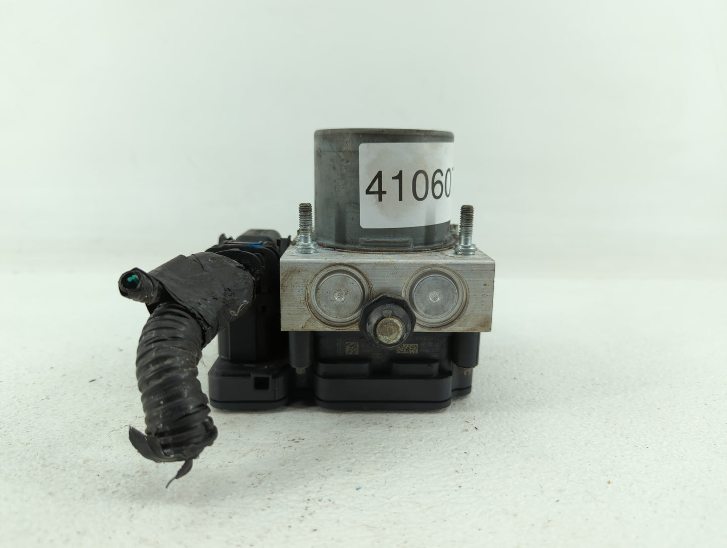 2016 Dodge Caravan ABS Pump Control Module Replacement P/N:P68443867AA 68183803AC Fits Fits 2015 2017 2018 2019 2020 OEM Use