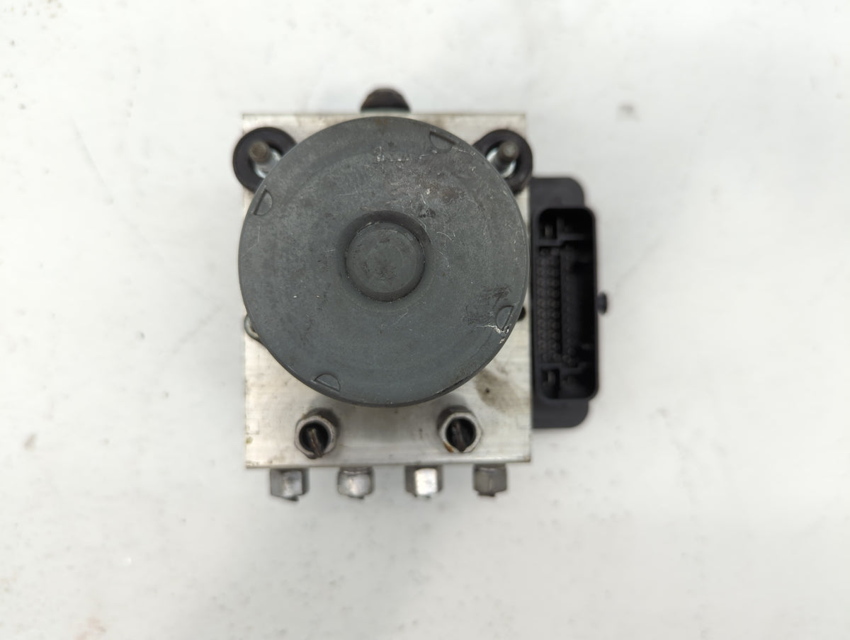 2016 Dodge Caravan Anti-Lock Brake ABS Pump Module Actuator OEM P/N:P68183803AC Fits Fits 2014 OEM Used Auto Parts - Oemused