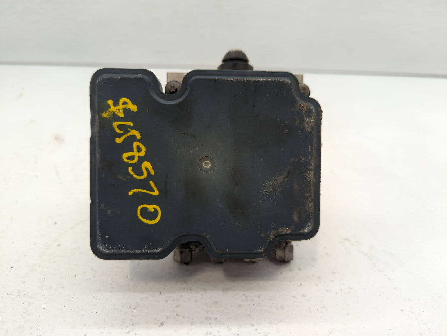 2016 Dodge Caravan ABS Pump Control Module Replacement P/N:P68183803AC Fits Fits 2014 OEM Used Auto Parts - Oemusedautoparts