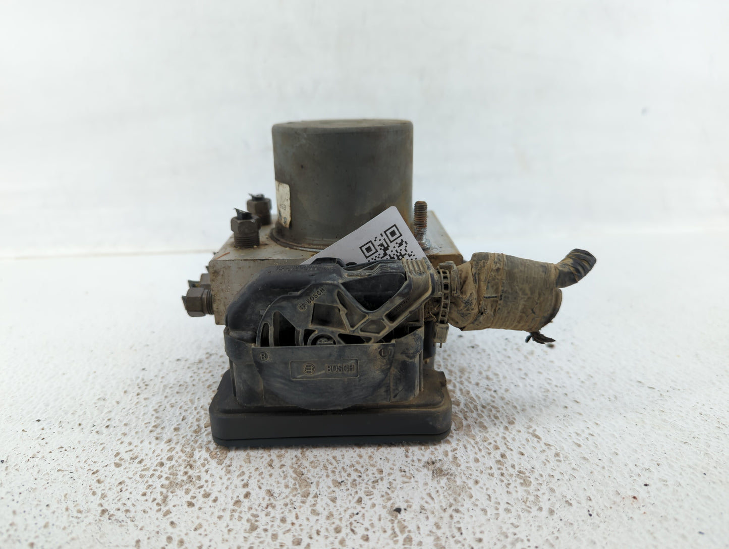 2016 Dodge Caravan ABS Pump Control Module Replacement P/N:P68443867AA Fits Fits 2015 2017 2018 2019 2020 OEM Used Auto Part