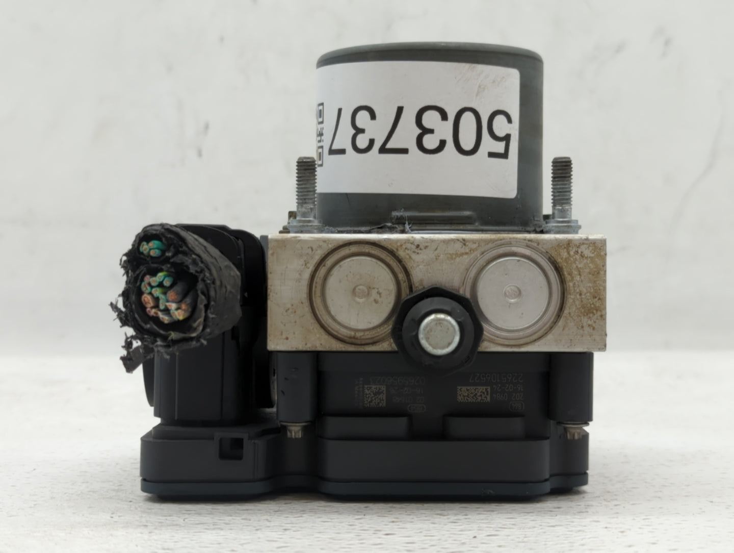 2016 Dodge Caravan ABS Pump Control Module Replacement P/N:68183803AC Fits Fits 2015 2017 2018 2019 2020 OEM Used Auto Parts