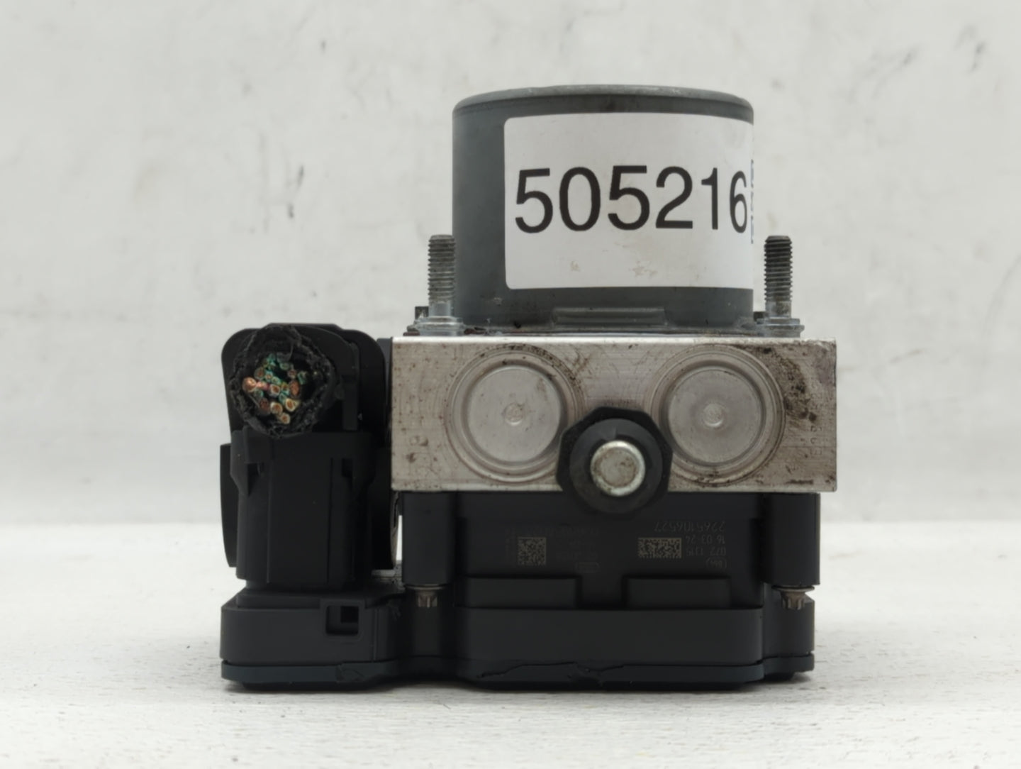 2016 Dodge Caravan ABS Pump Control Module Replacement P/N:P68183803AC Fits Fits 2015 2017 2018 2019 2020 OEM Used Auto Part