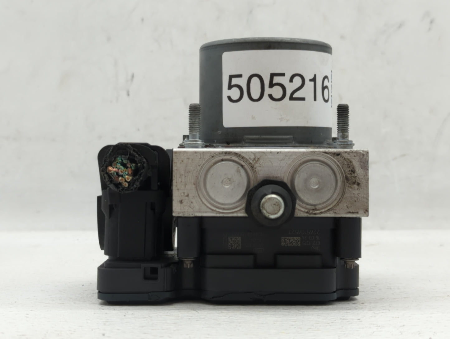 2016 Dodge Caravan ABS Pump Control Module Replacement P/N:P68183803AC Fits Fits 2015 2017 2018 2019 2020 OEM Used Auto Part