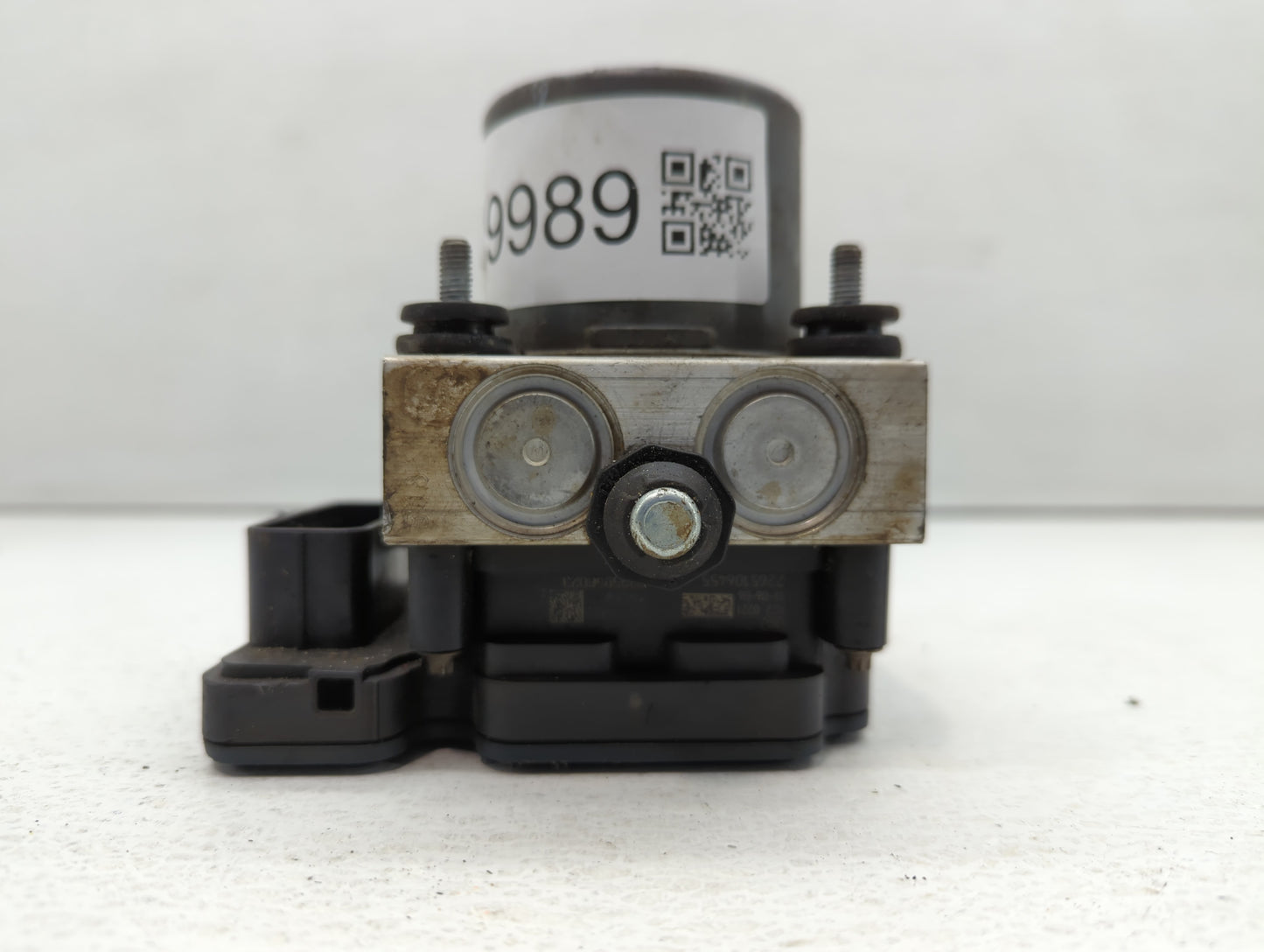 2016 Dodge Caravan ABS Pump Control Module Replacement P/N:68183803AC P68183803AC Fits Fits 2015 2017 2018 2019 2020 OEM Use