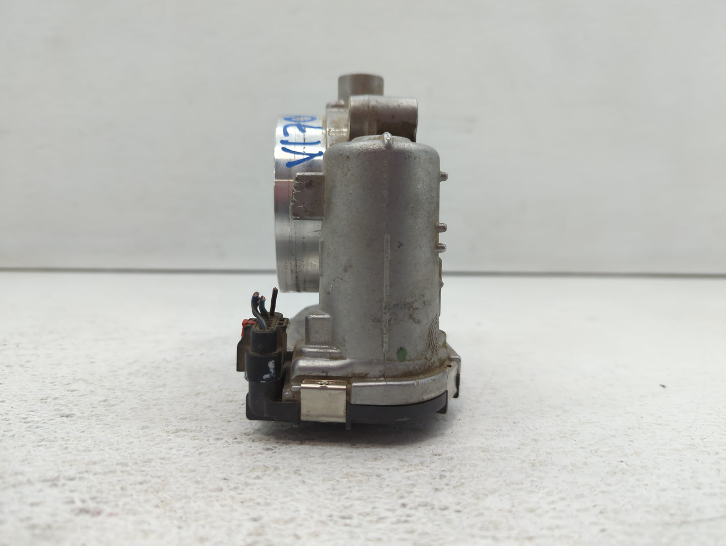 2016 Dodge Caravan Throttle Body P/N:04184349AC Fits Fits 2011 2012 2013 2014 2015 2017 2018 2019 2020 2021 2022 OEM Used Au