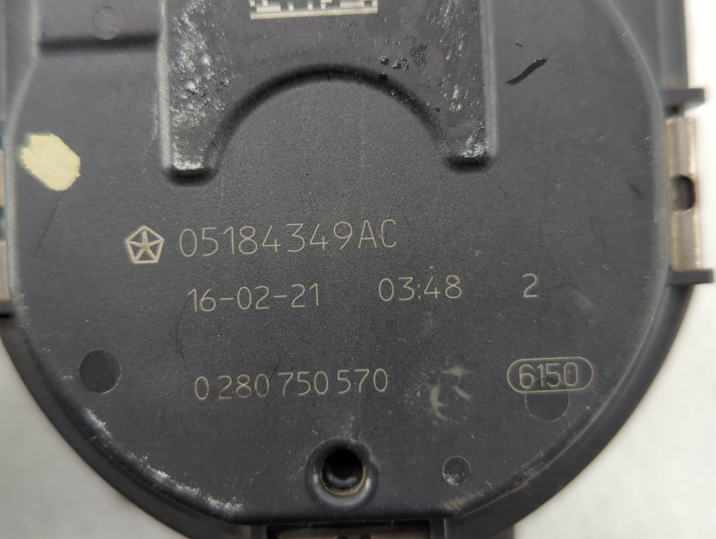 2016 Dodge Caravan Throttle Body P/N:05184349AC Fits Fits 2011 2012 2013 2014 2015 2017 2018 2019 2020 2021 2022 OEM Used Au