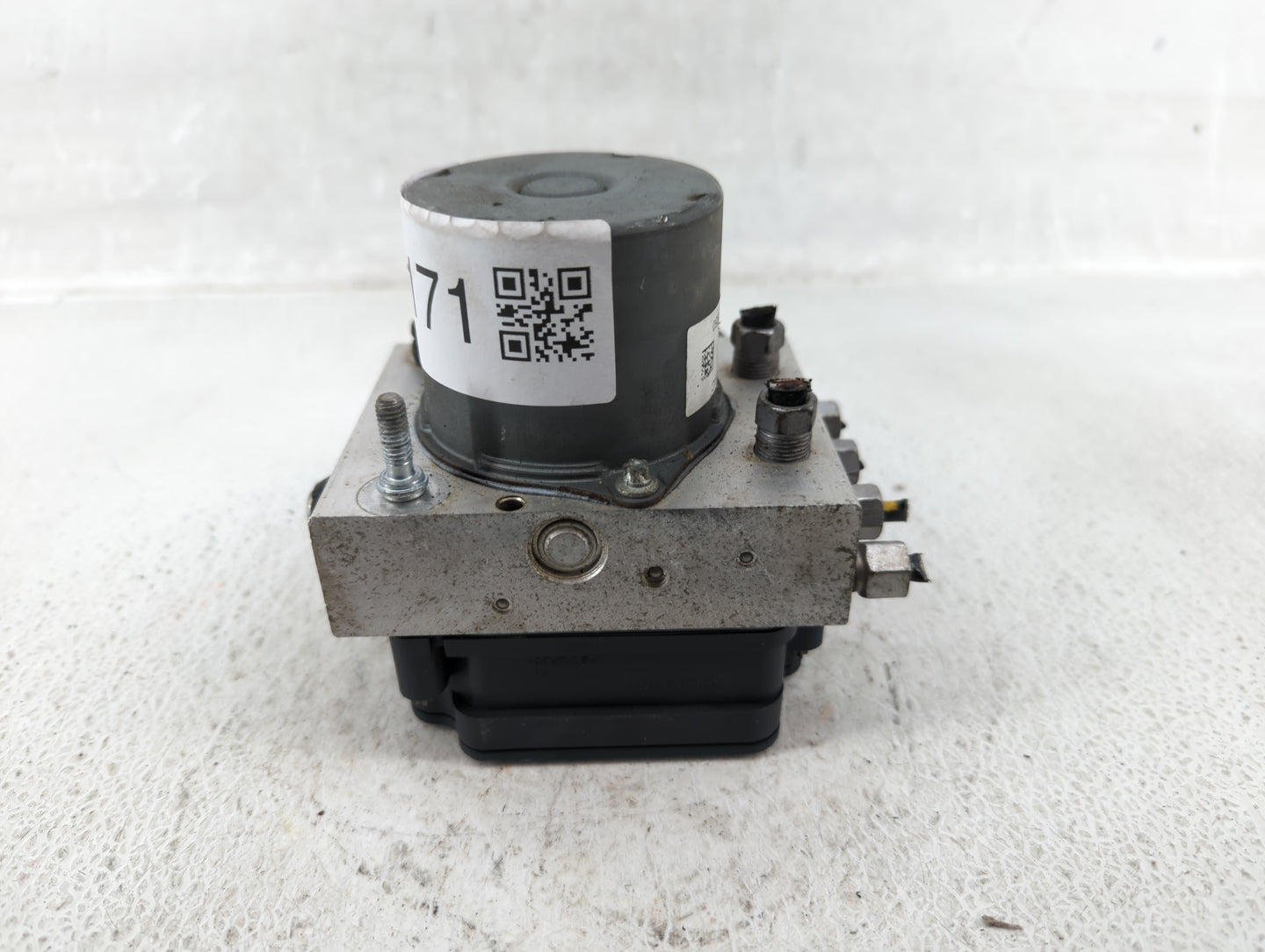 2016 Dodge Caravan ABS Pump Control Module Replacement P/N:P68183803AC Fits Fits 2015 2017 2018 2019 2020 OEM Used Auto Part