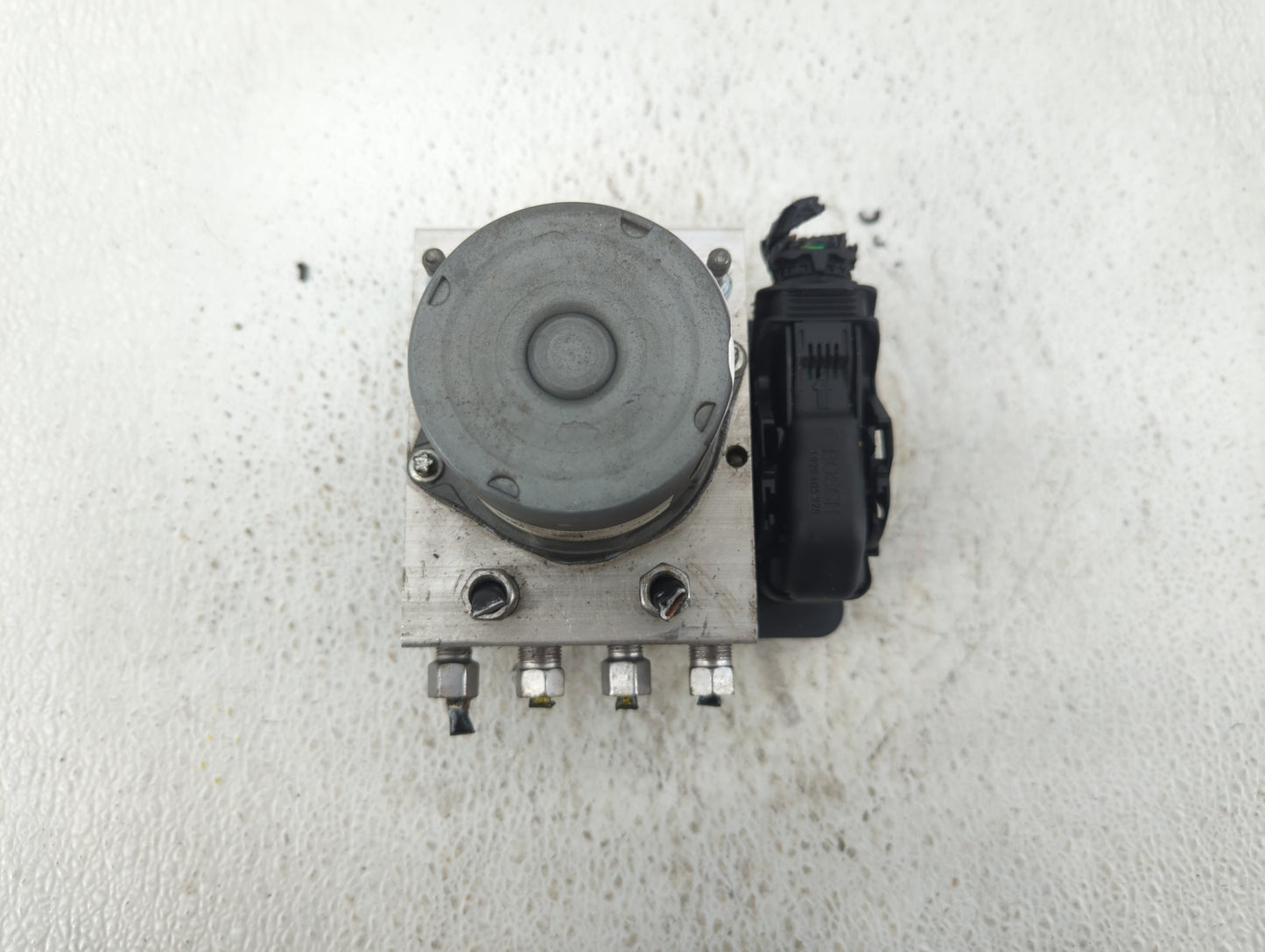 2016 Dodge Caravan ABS Pump Control Module Replacement P/N:P68183803AC Fits Fits 2015 2017 2018 2019 2020 OEM Used Auto Part