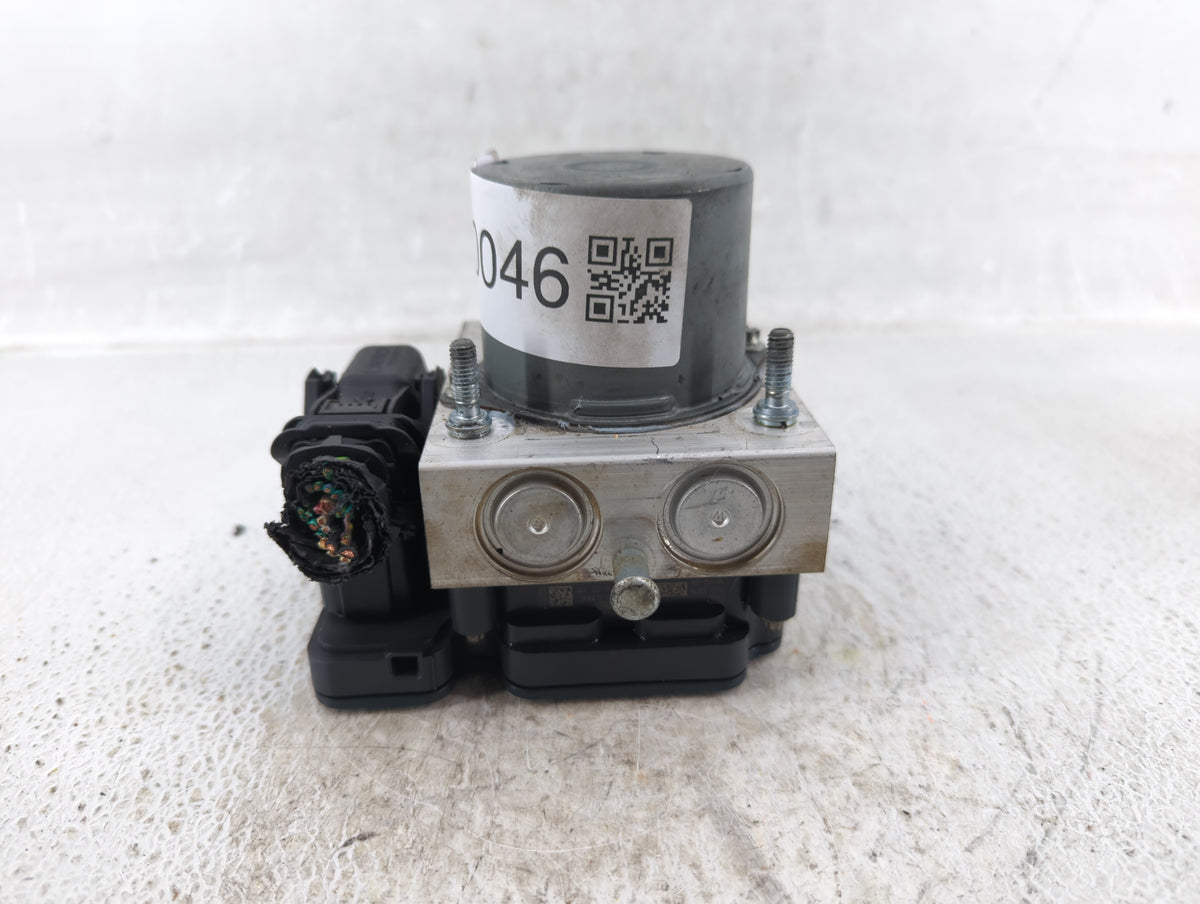 2016 Dodge Caravan Anti-Lock Brake ABS Pump Module Actuator OEM P/N:P68183803AC Fits Fits 2015 2017 2018 2019 2020 OEM Used 