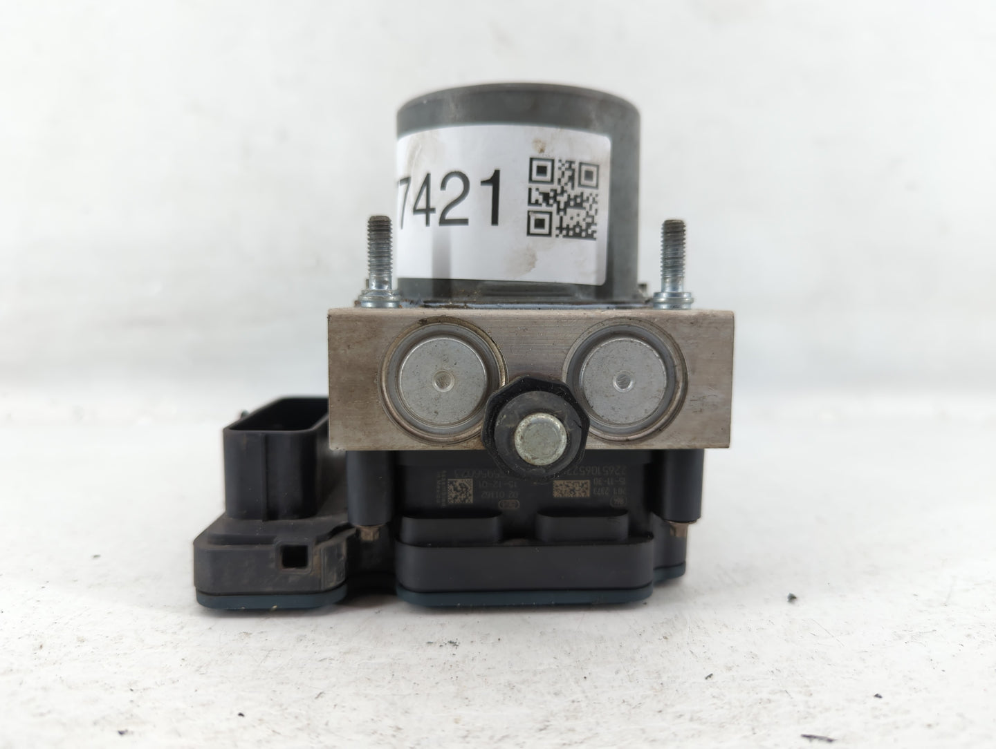 2016 Dodge Caravan ABS Pump Control Module Replacement P/N:P68183803AC Fits Fits 2015 2017 2018 2019 2020 OEM Used Auto Part