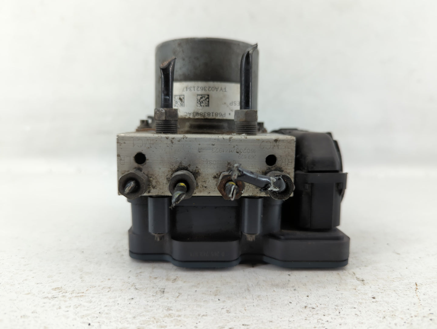 2016 Dodge Caravan ABS Pump Control Module Replacement P/N:TYA023621347 P68183803AC Fits Fits 2015 2017 2018 2019 2020 OEM U