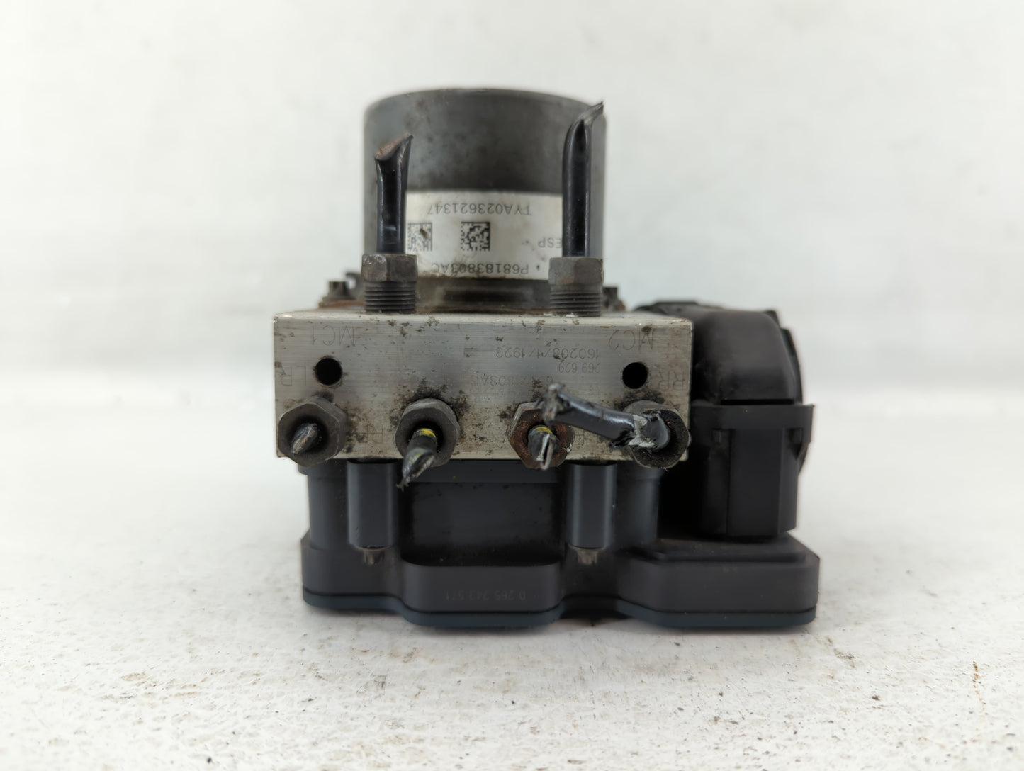 2016 Dodge Caravan ABS Pump Control Module Replacement P/N:TYA023621347 P68183803AC Fits Fits 2015 2017 2018 2019 2020 OEM U