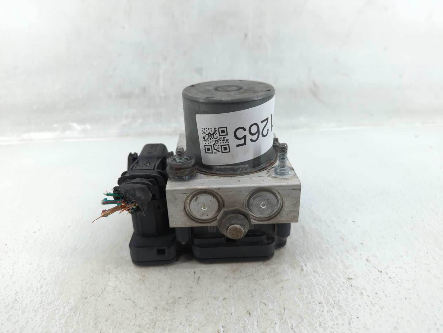 2016 Dodge Caravan ABS Pump Control Module Replacement P/N:P681 TYA175622294 Fits Fits 2015 2017 2018 2019 2020 OEM Used Aut