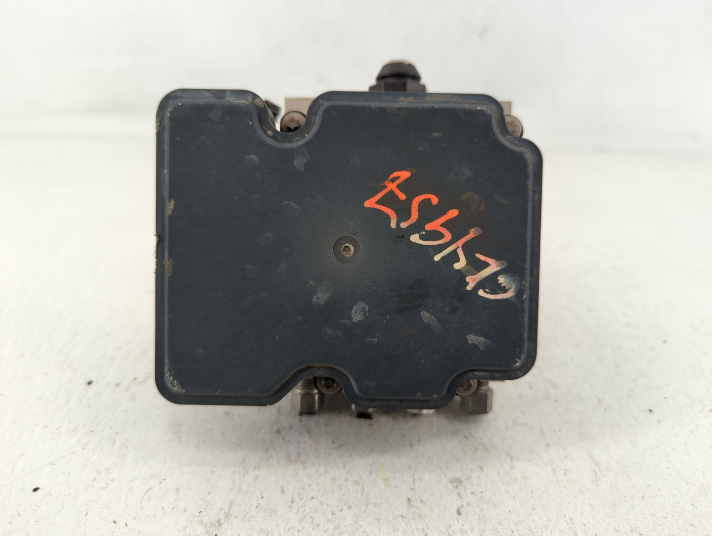 2016 Dodge Caravan ABS Pump Control Module Replacement P/N:P68183803AC Fits Fits 2015 2017 2018 2019 2020 OEM Used Auto Part