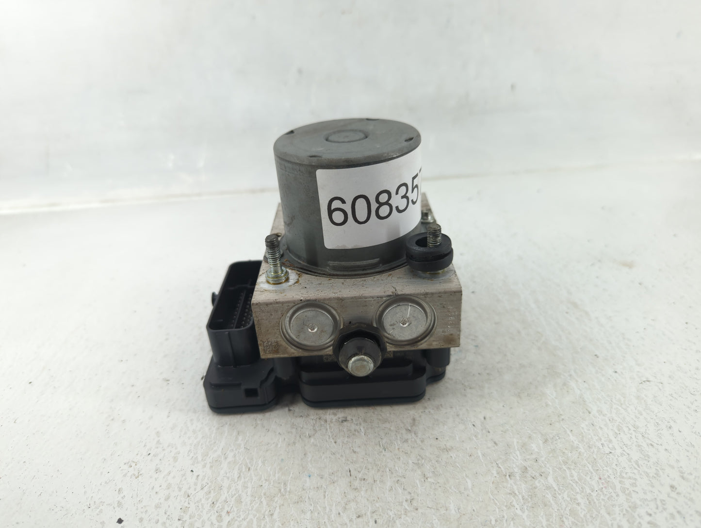 2016 Dodge Caravan ABS Pump Control Module Replacement P/N:P68183803AC Fits Fits 2015 2017 2018 2019 2020 OEM Used Auto Part