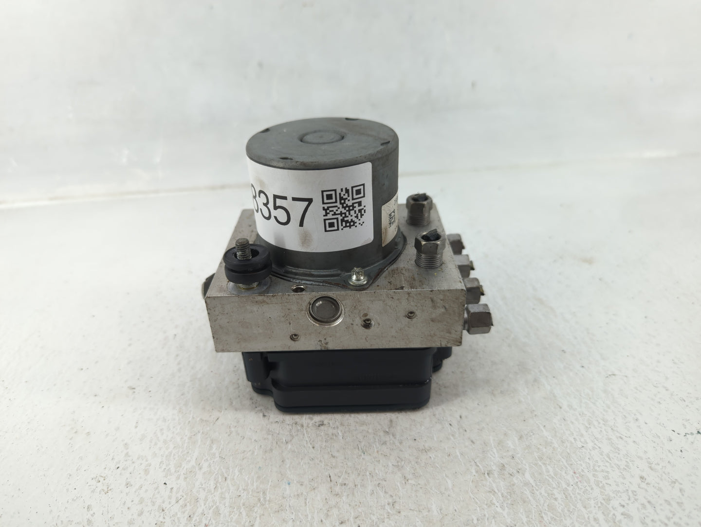 2016 Dodge Caravan ABS Pump Control Module Replacement P/N:P68183803AC Fits Fits 2015 2017 2018 2019 2020 OEM Used Auto Part