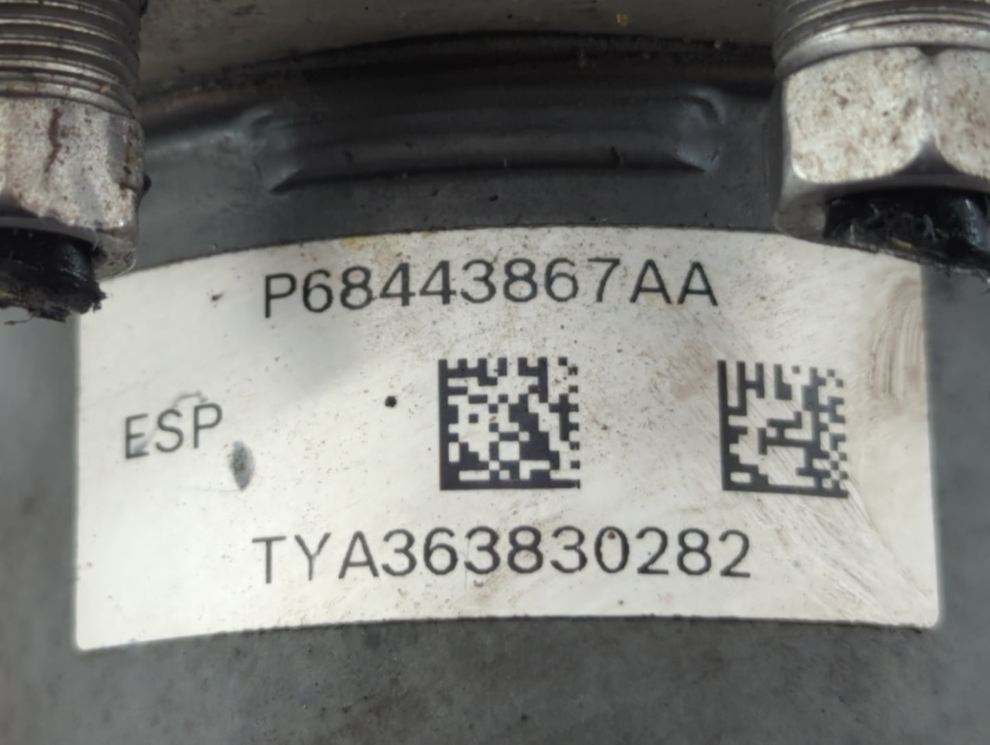 2016 Dodge Caravan ABS Pump Control Module Replacement P/N:P68183803AC Fits Fits 2015 2017 2018 2019 2020 OEM Used Auto Part