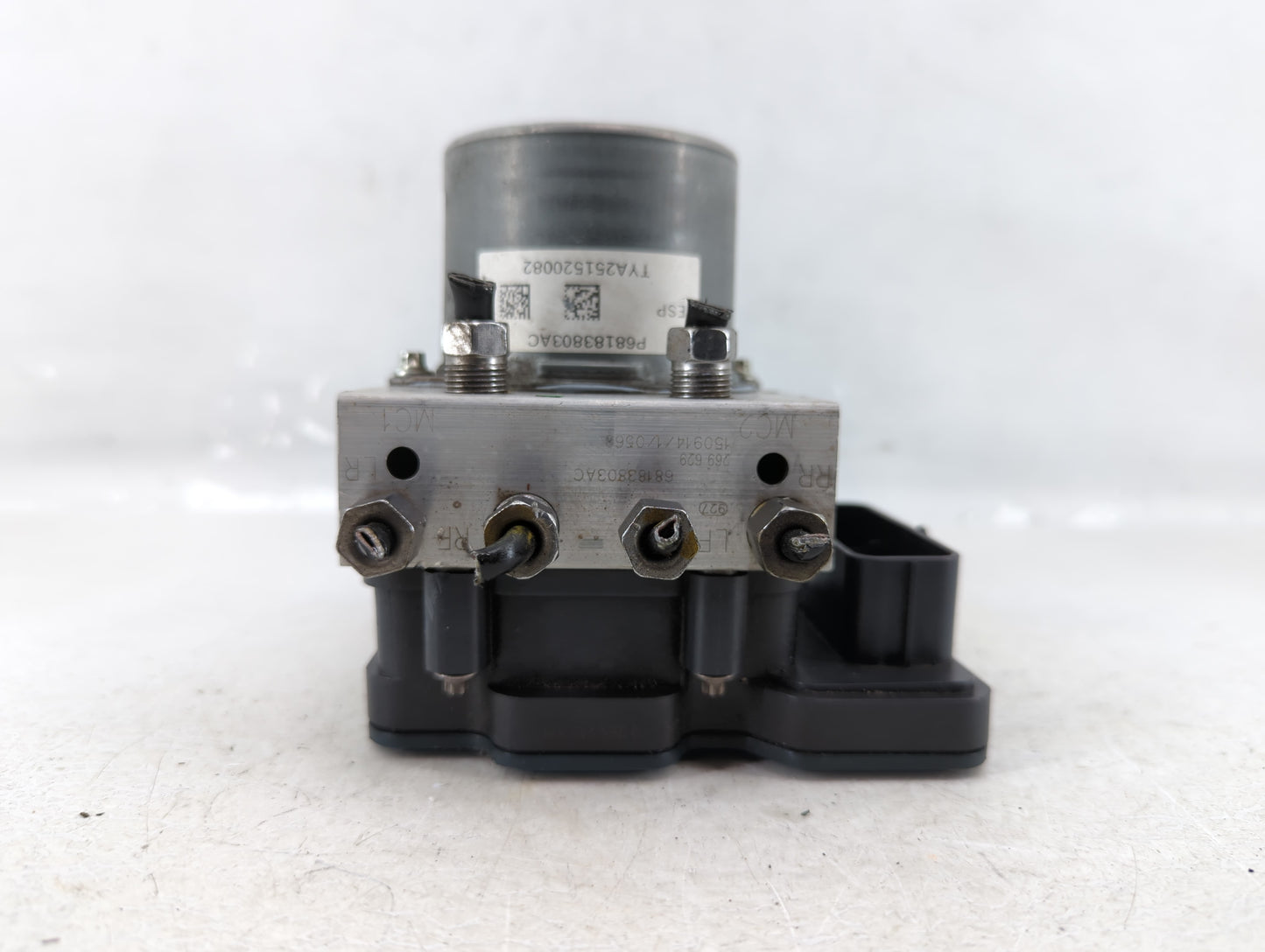 2016 Dodge Caravan ABS Pump Control Module Replacement P/N:P68183803AC Fits Fits 2015 2017 2018 2019 2020 OEM Used Auto Part