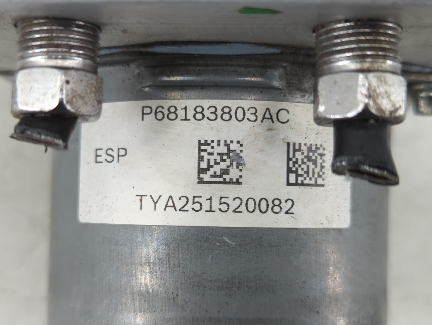 2016 Dodge Caravan ABS Pump Control Module Replacement P/N:P68183803AC Fits Fits 2015 2017 2018 2019 2020 OEM Used Auto Part
