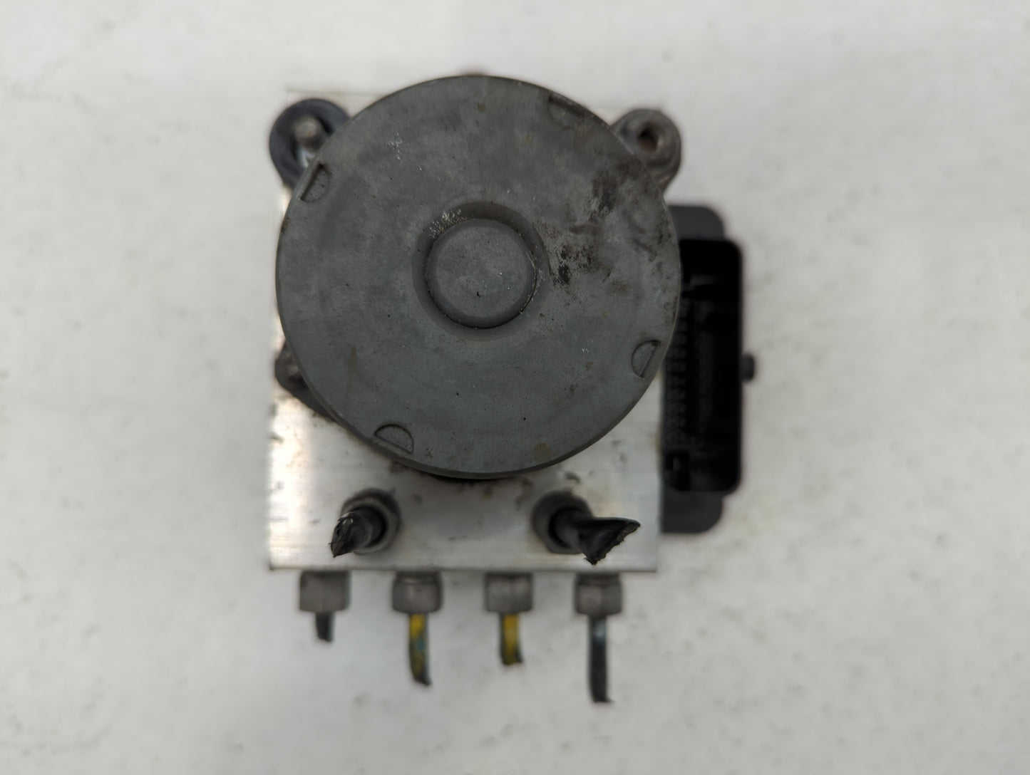 2016 Dodge Caravan ABS Pump Control Module Replacement P/N:P68183803AC Fits Fits 2015 2017 2018 2019 2020 OEM Used Auto Part