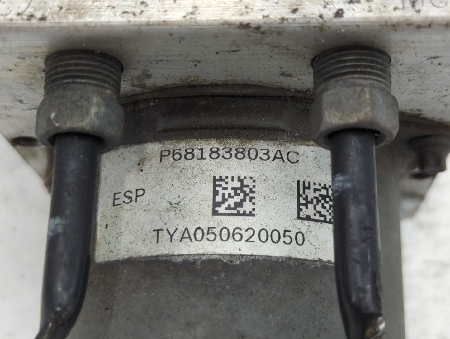 2016 Dodge Caravan ABS Pump Control Module Replacement P/N:P68183803AC Fits Fits 2015 2017 2018 2019 2020 OEM Used Auto Part