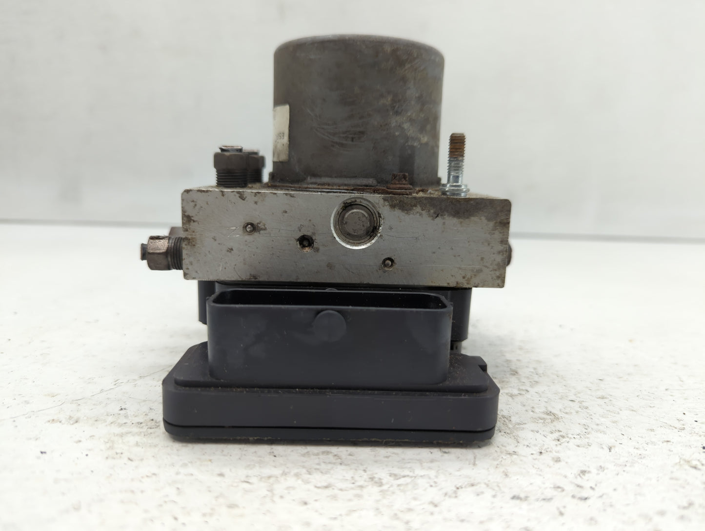 2016 Dodge Caravan ABS Pump Control Module Replacement P/N:P68183803AC Fits Fits 2015 2017 2018 2019 2020 OEM Used Auto Part