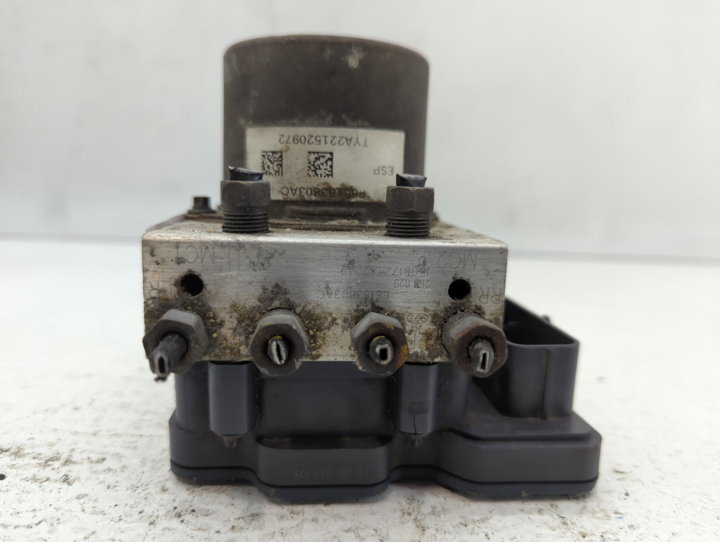 2016 Dodge Caravan ABS Pump Control Module Replacement P/N:P68183803AC Fits Fits 2015 2017 2018 2019 2020 OEM Used Auto Part