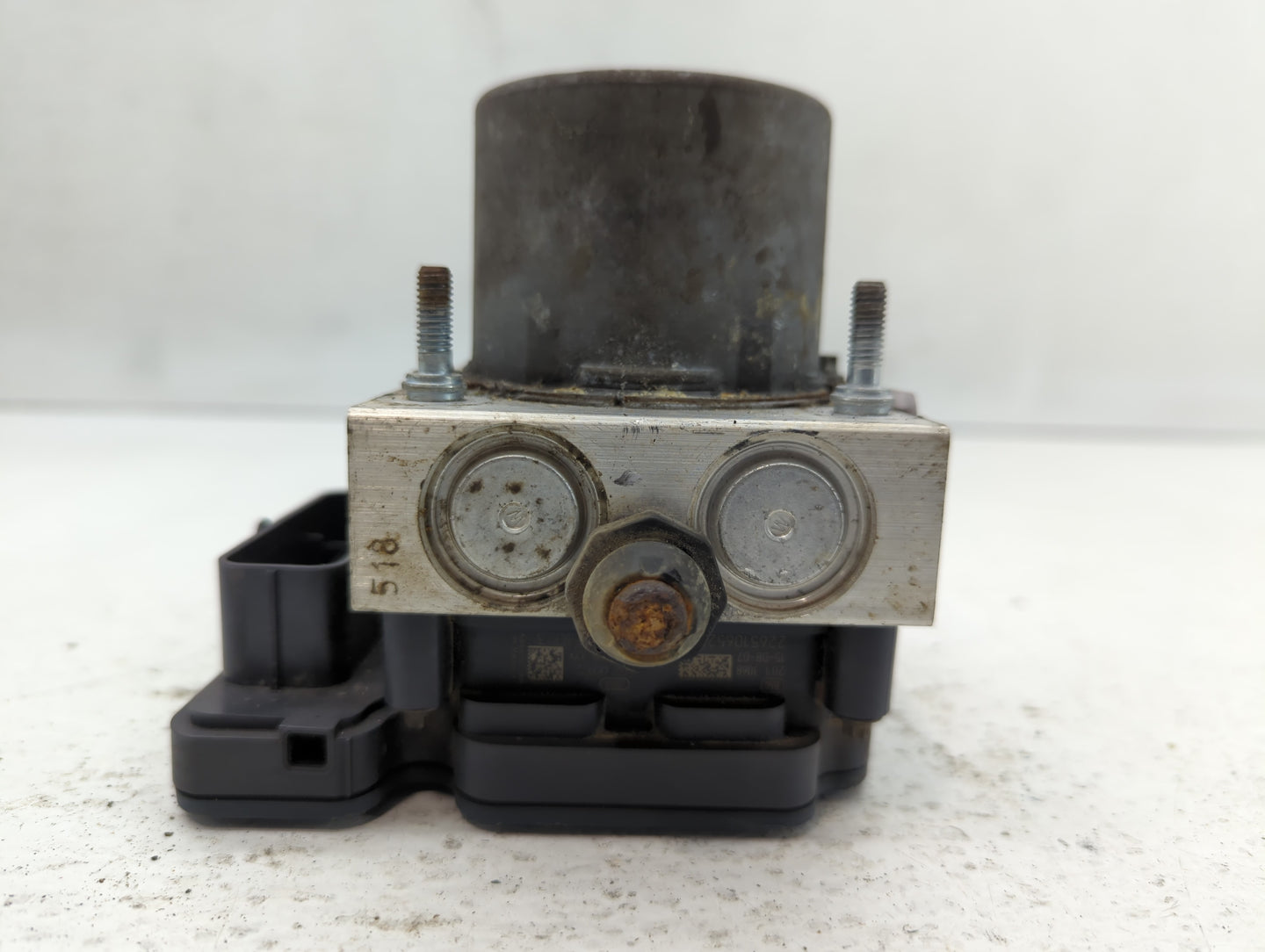 2016 Dodge Caravan ABS Pump Control Module Replacement P/N:P68183803AC Fits Fits 2015 2017 2018 2019 2020 OEM Used Auto Part