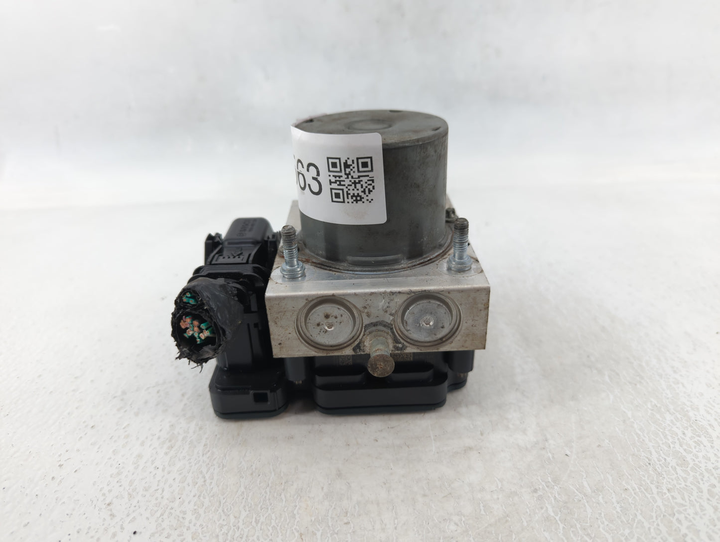 2016 Dodge Caravan ABS Pump Control Module Replacement P/N:P68183803AC Fits Fits 2015 2017 2018 2019 2020 OEM Used Auto Part