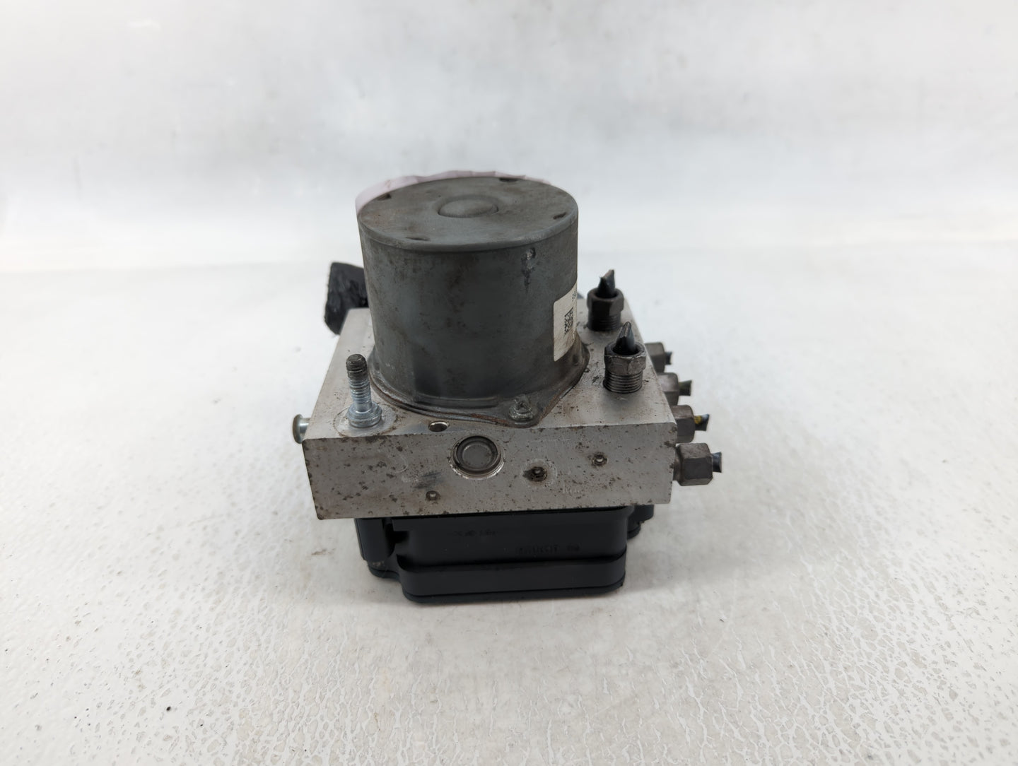 2016 Dodge Caravan ABS Pump Control Module Replacement P/N:P68183803AC Fits Fits 2015 2017 2018 2019 2020 OEM Used Auto Part