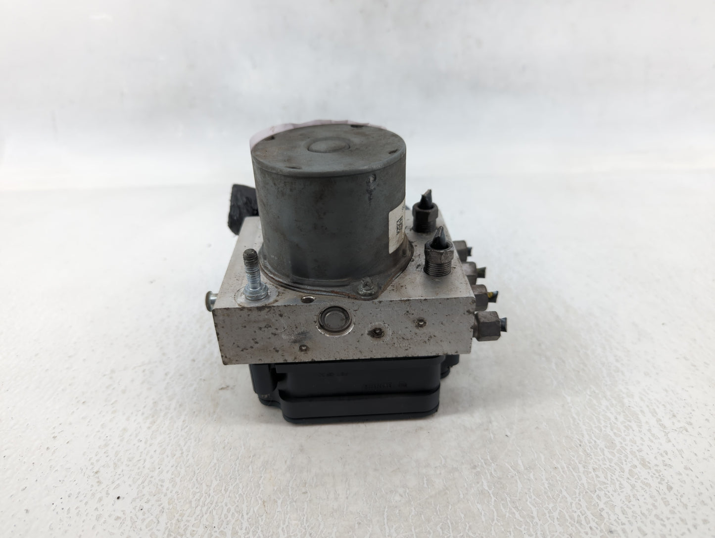 2016 Dodge Caravan ABS Pump Control Module Replacement P/N:P68183803AC Fits Fits 2015 2017 2018 2019 2020 OEM Used Auto Part