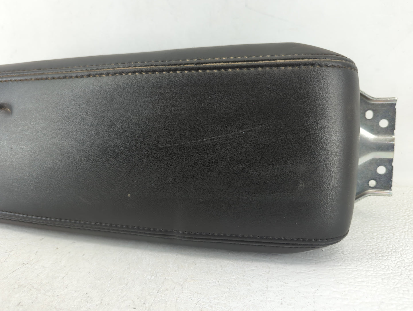 2016 Dodge Caravan Center Console Armrest Cover Lid Black - Oemusedautoparts1.com