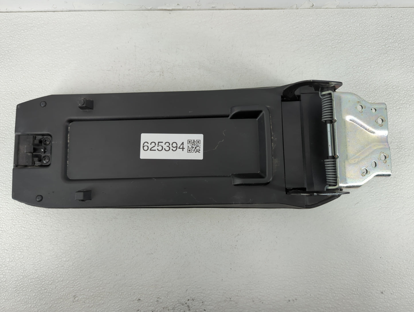 2016 Dodge Caravan Center Console Armrest Cover Lid Black - Oemusedautoparts1.com