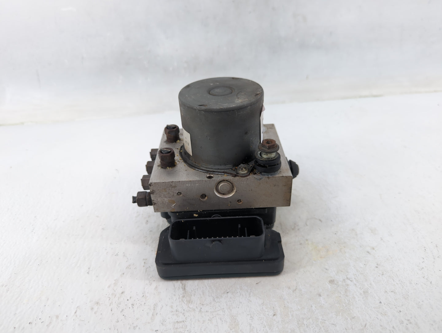 2016 Dodge Caravan ABS Pump Control Module Replacement P/N:P68183803AC Fits Fits 2015 2017 2018 2019 2020 OEM Used Auto Part