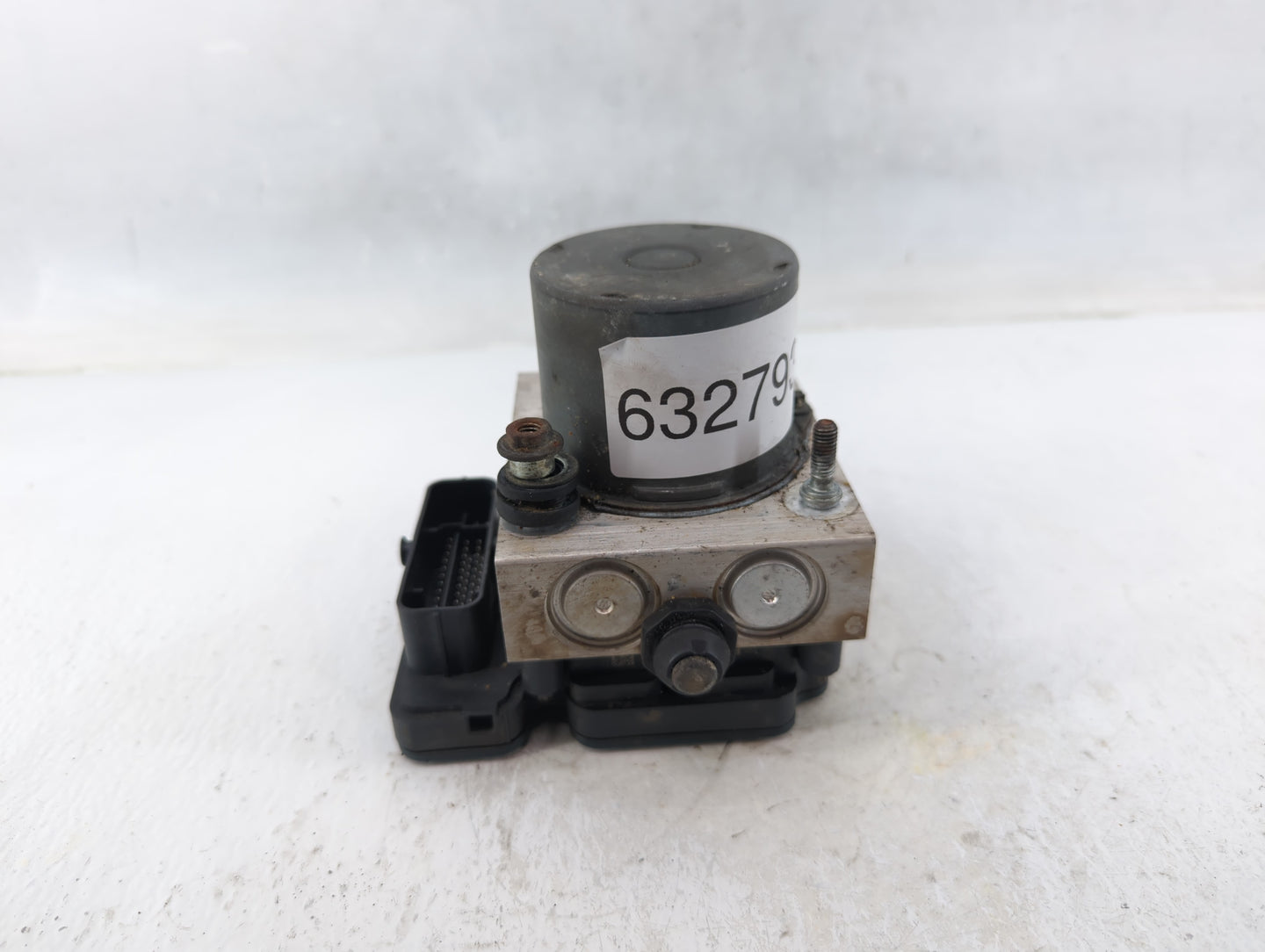 2016 Dodge Caravan ABS Pump Control Module Replacement P/N:P68183803AC Fits Fits 2015 2017 2018 2019 2020 OEM Used Auto Part