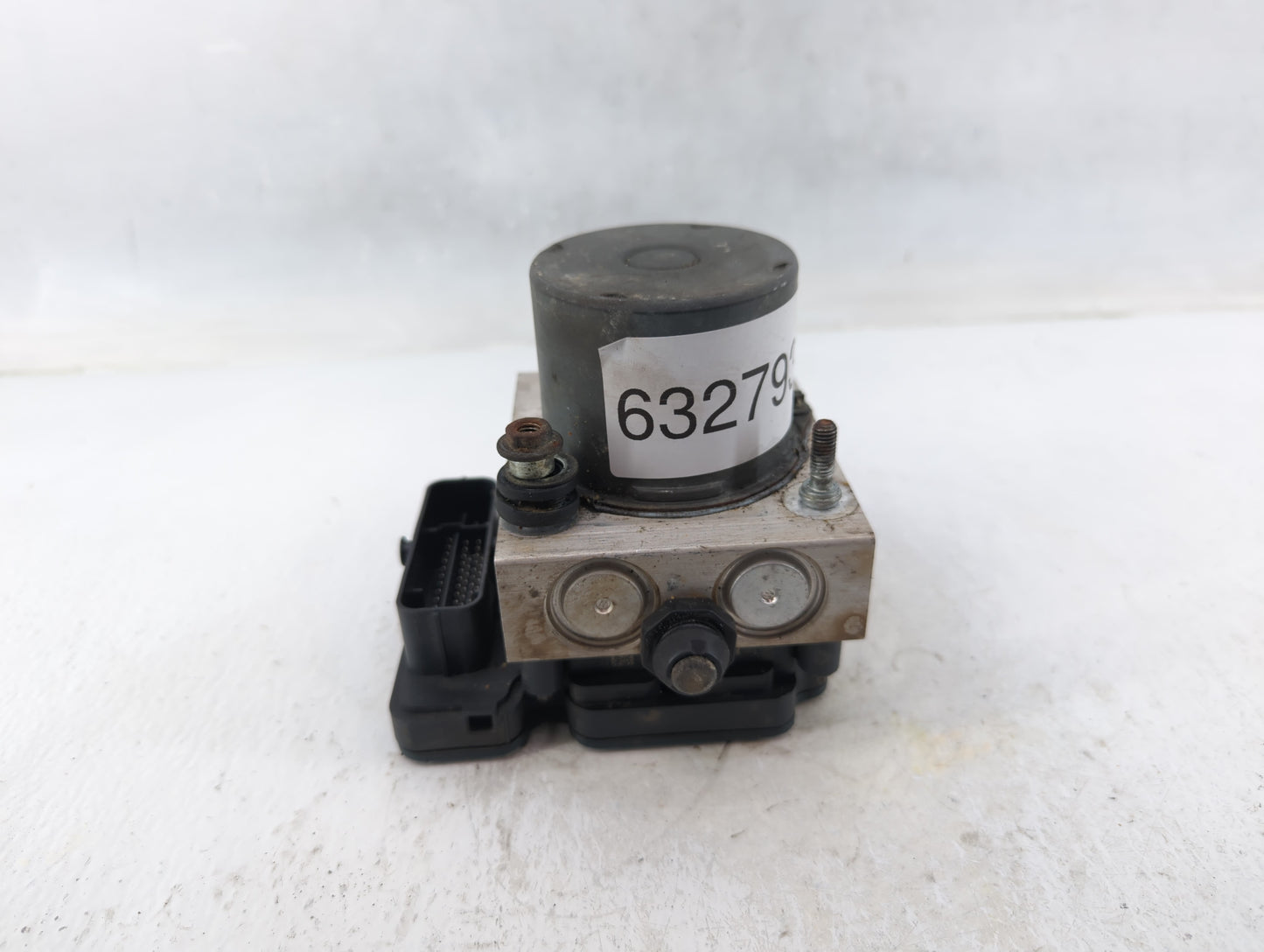 2016 Dodge Caravan ABS Pump Control Module Replacement P/N:P68183803AC Fits Fits 2015 2017 2018 2019 2020 OEM Used Auto Part