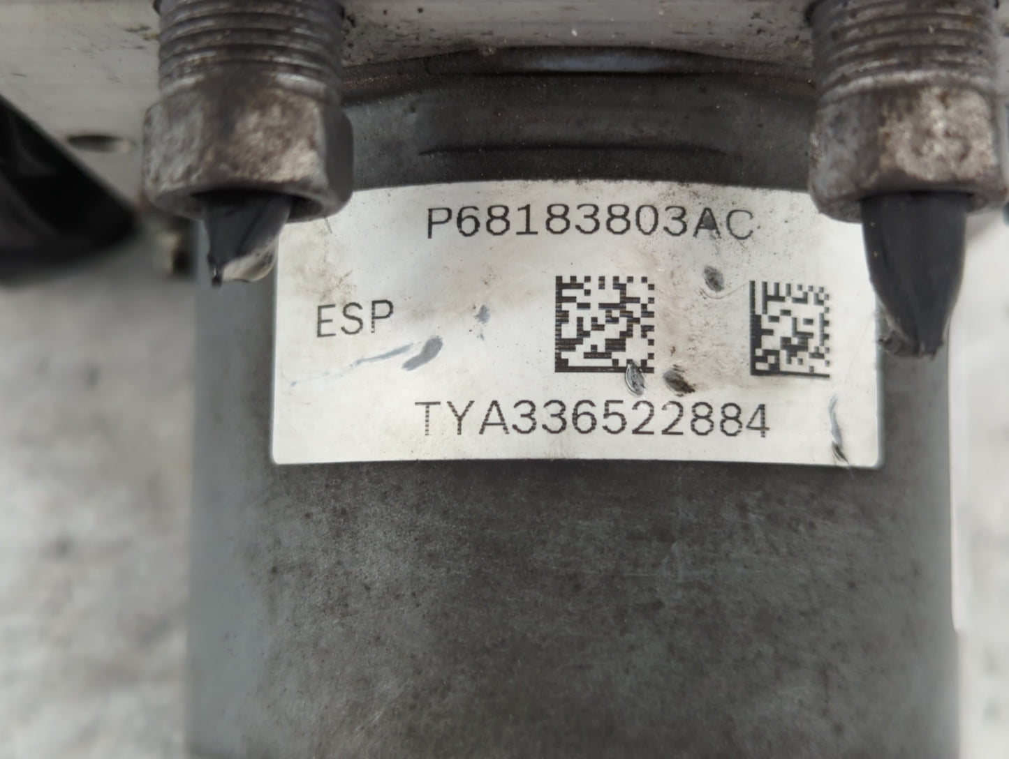 2016 Dodge Caravan ABS Pump Control Module Replacement P/N:P68183803AC Fits Fits 2015 2017 2018 2019 2020 OEM Used Auto Part