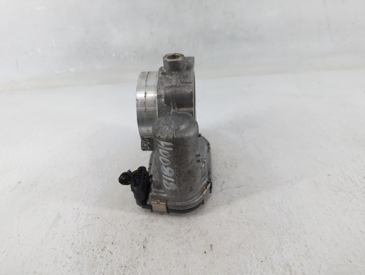 2016 Dodge Caravan Throttle Body P/N:05184349AC Fits Fits 2011 2012 2013 2014 2015 2017 2018 2019 2020 2021 2022 OEM Used Au